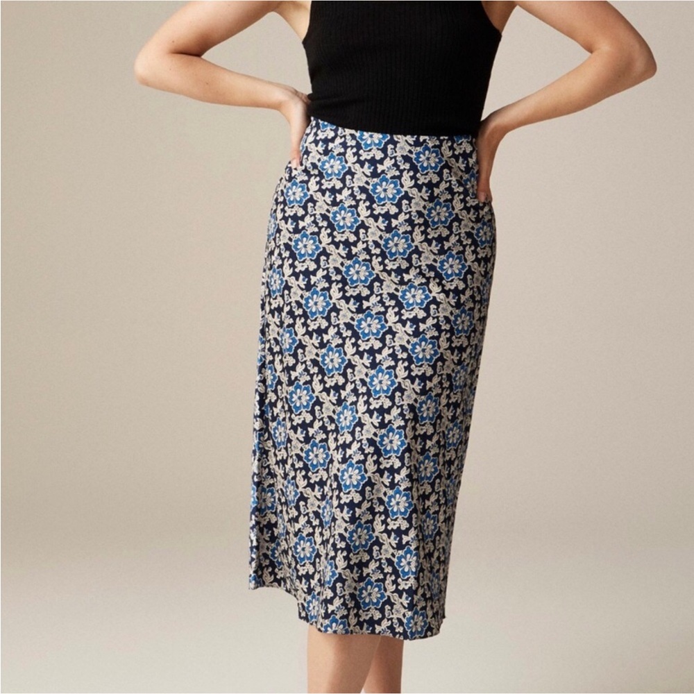 NWOT, J Crew Gwyneth Satin Slip Skirt in Blue Floral Luster Charmeuse, Size XL